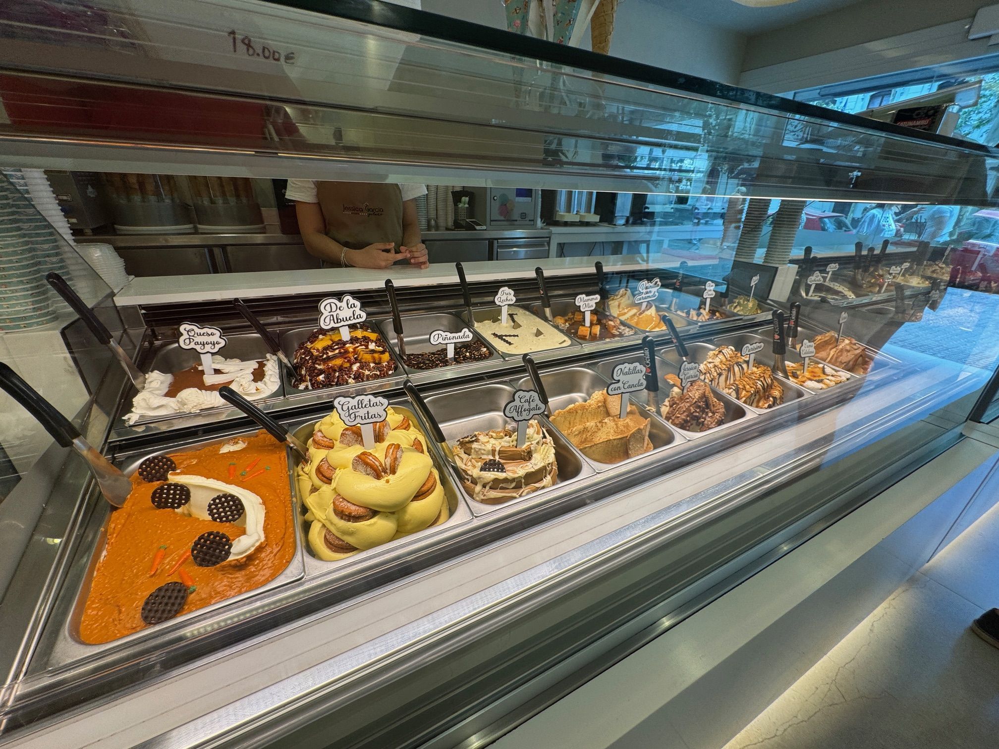 Los helados artesanos de Jessica García Gelato llegan a Reyes Católicos (Actualizado)