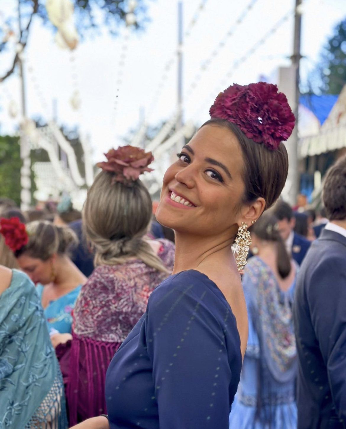 Mai Garea muy "sibilina" en la Feria de Abril de Sevilla 2023 - Gastronomía y Moda