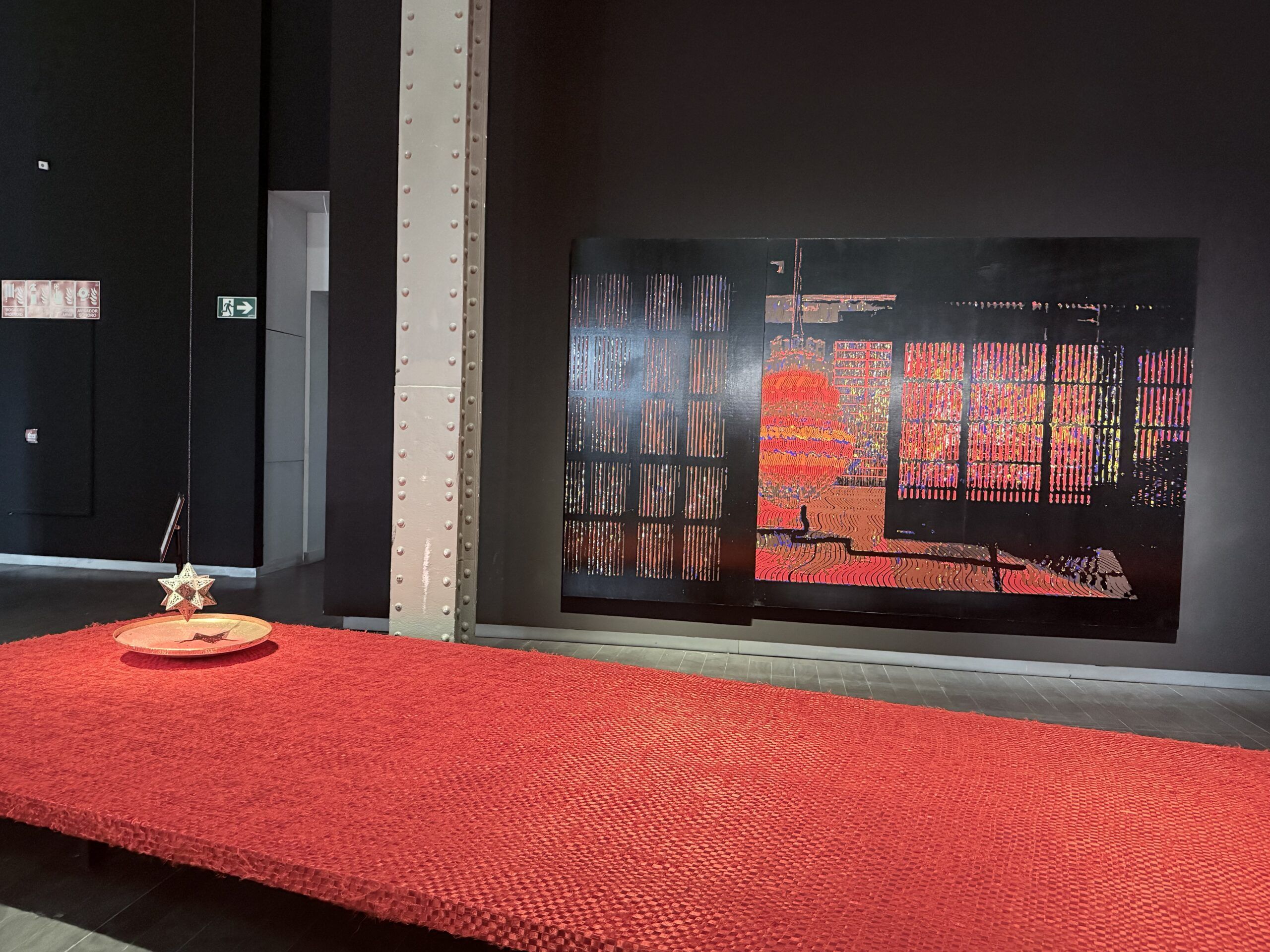 Javier Garcerá presenta en CentroCentro una instalación pictórica entre luz, espacio y percepción - Gastronomía y Moda