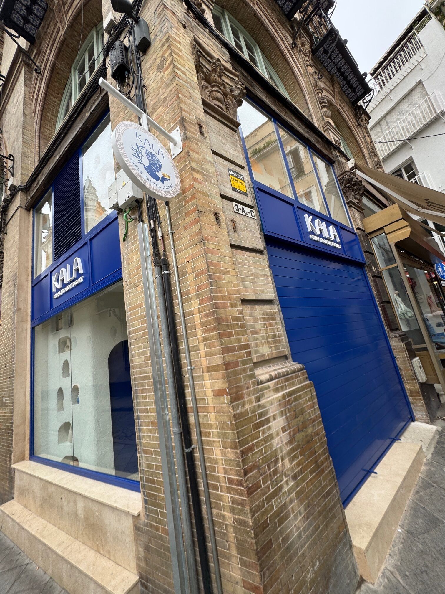 KALA Greek Frozen Yogurt abre tienda en Sevilla - Gastronomía y Moda