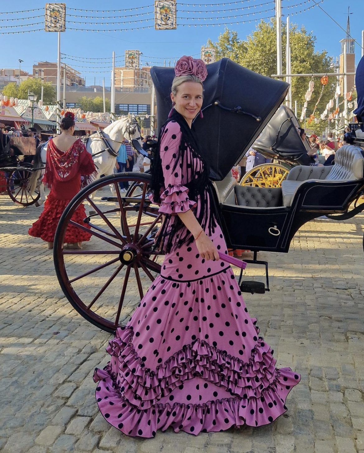 María de León regresa a la Feria de Abril de Sevilla 2023 con lunares de Pepa Garrido María de León regresa a la Feria de Abril de Sevilla 2023 con lunares de Pepa Garrido - Gastronomía y Moda