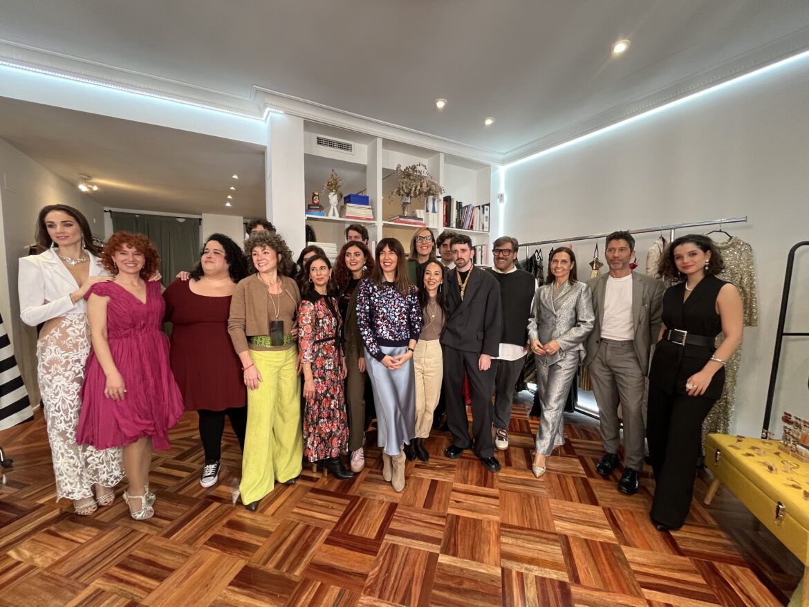 Diseñadores de Granada presentan sus propuestas para vestir a los invitados de los Premios Goya 2025 - Gastronomía y Moda