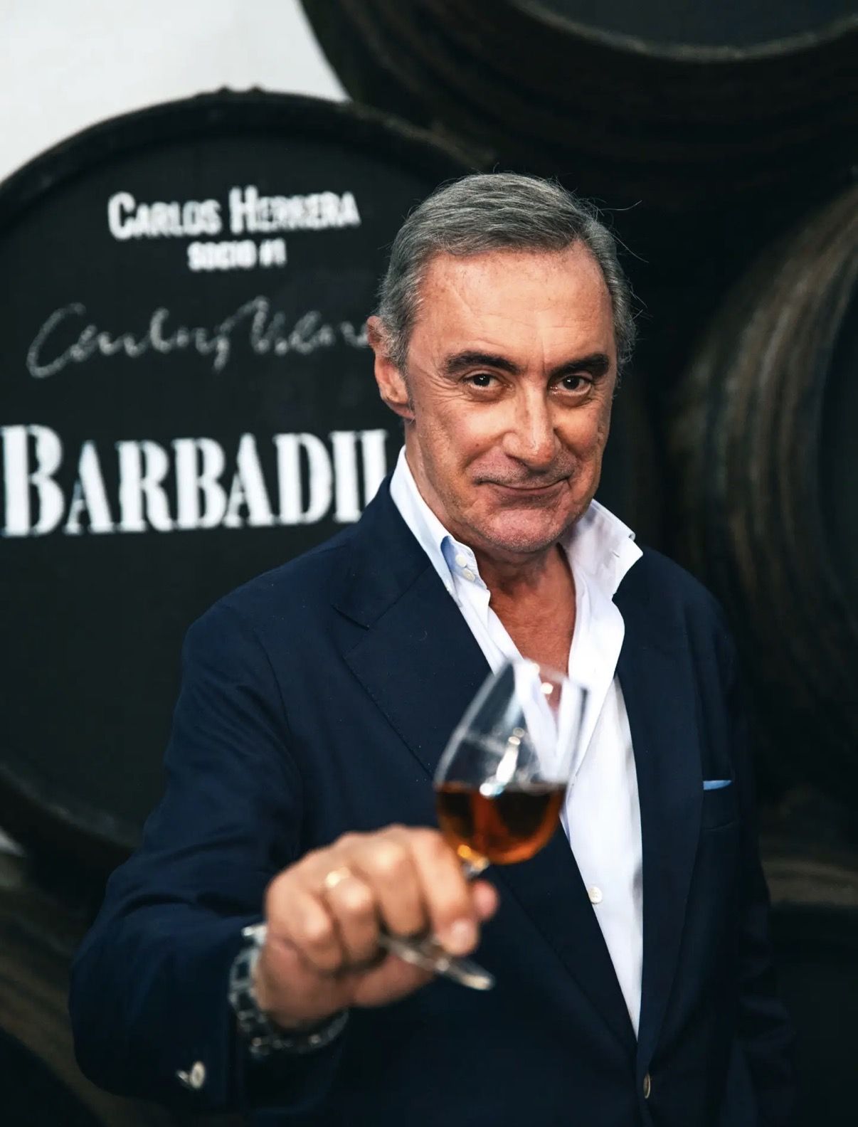 Carlos Herrera inaugura La Sociedad de la Bota de Barbadillo en Sanlúcar de Barrameda - Gastronomía y Moda
