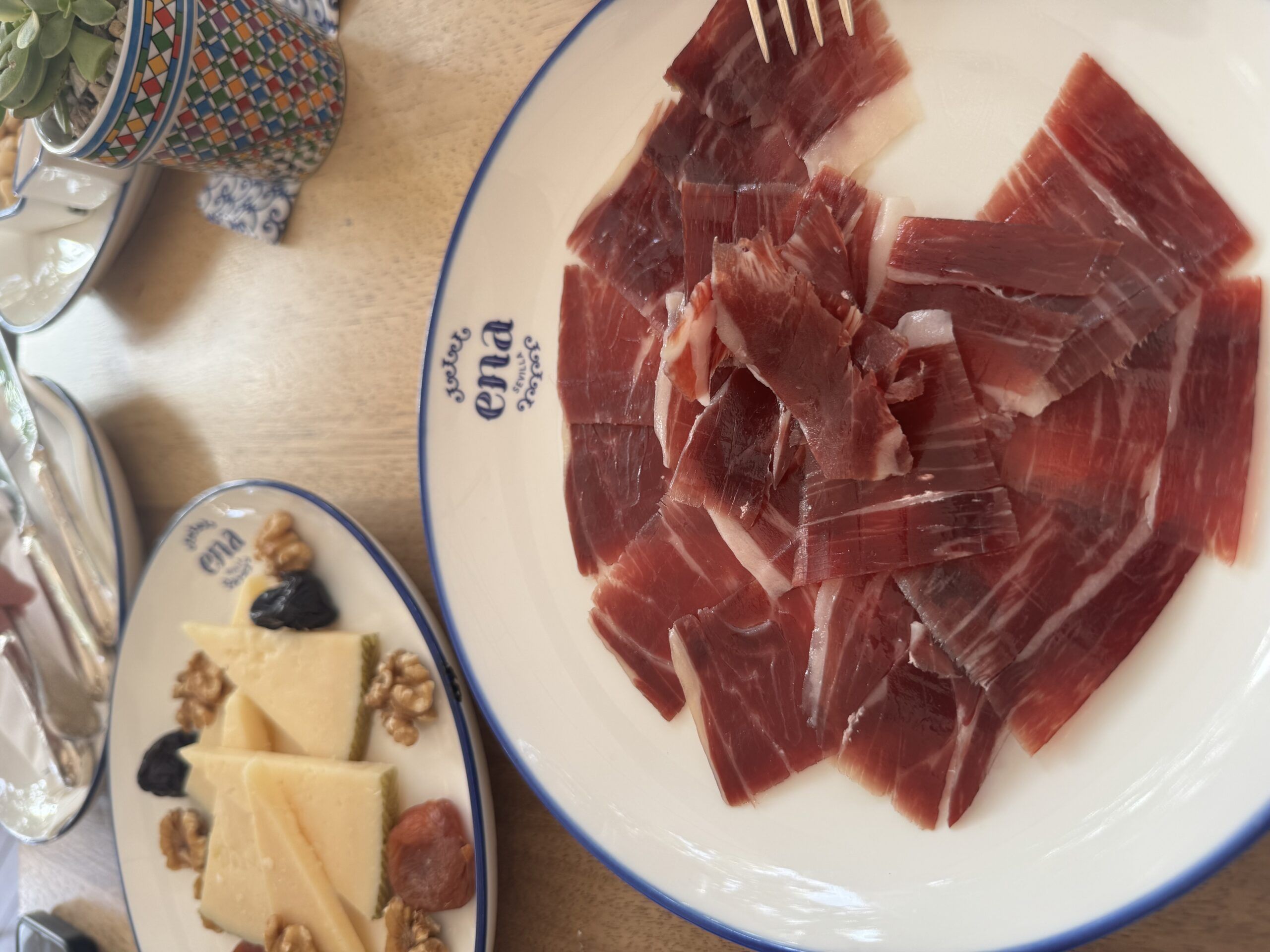 Ena, la apuesta gastronómica del Hotel Alfonso XIII que gana protagonismo en el tardeo sevillano - Gastronomía y Moda