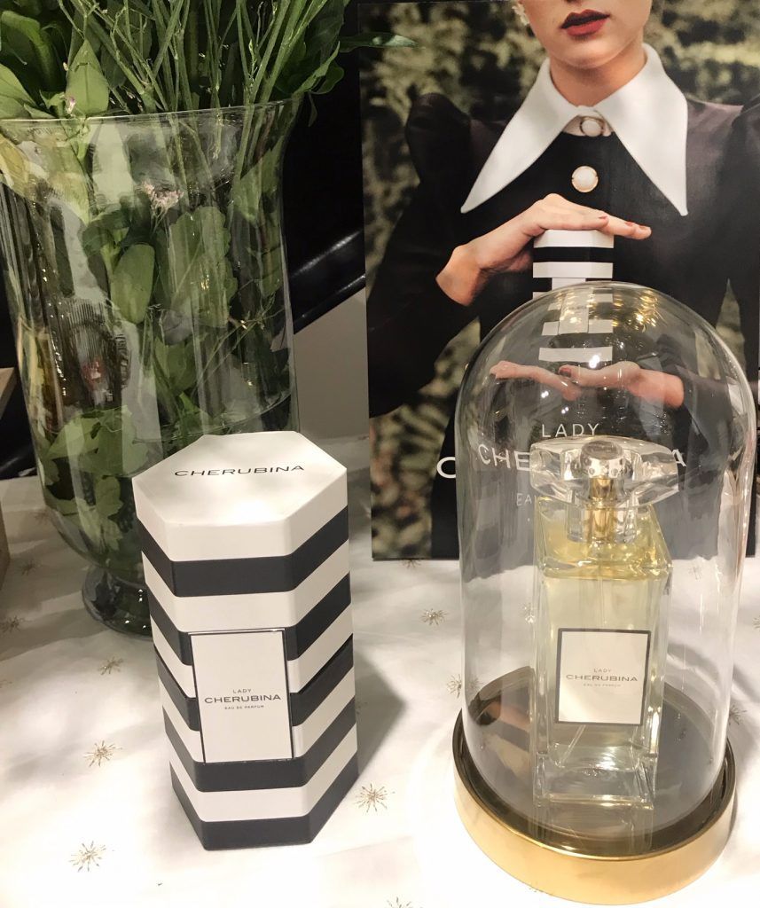 Lady Cherubina, el perfume que evoca a una mujer segura de sí misma, sofisticada y de una feminidad irresistible