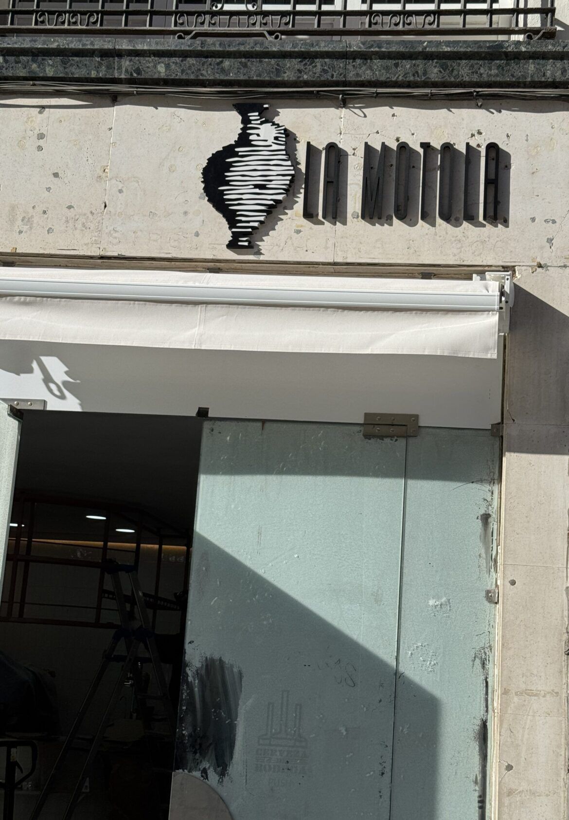 La Motola, el nuevo bar en el centro de Sevilla - Gastronomía y Moda