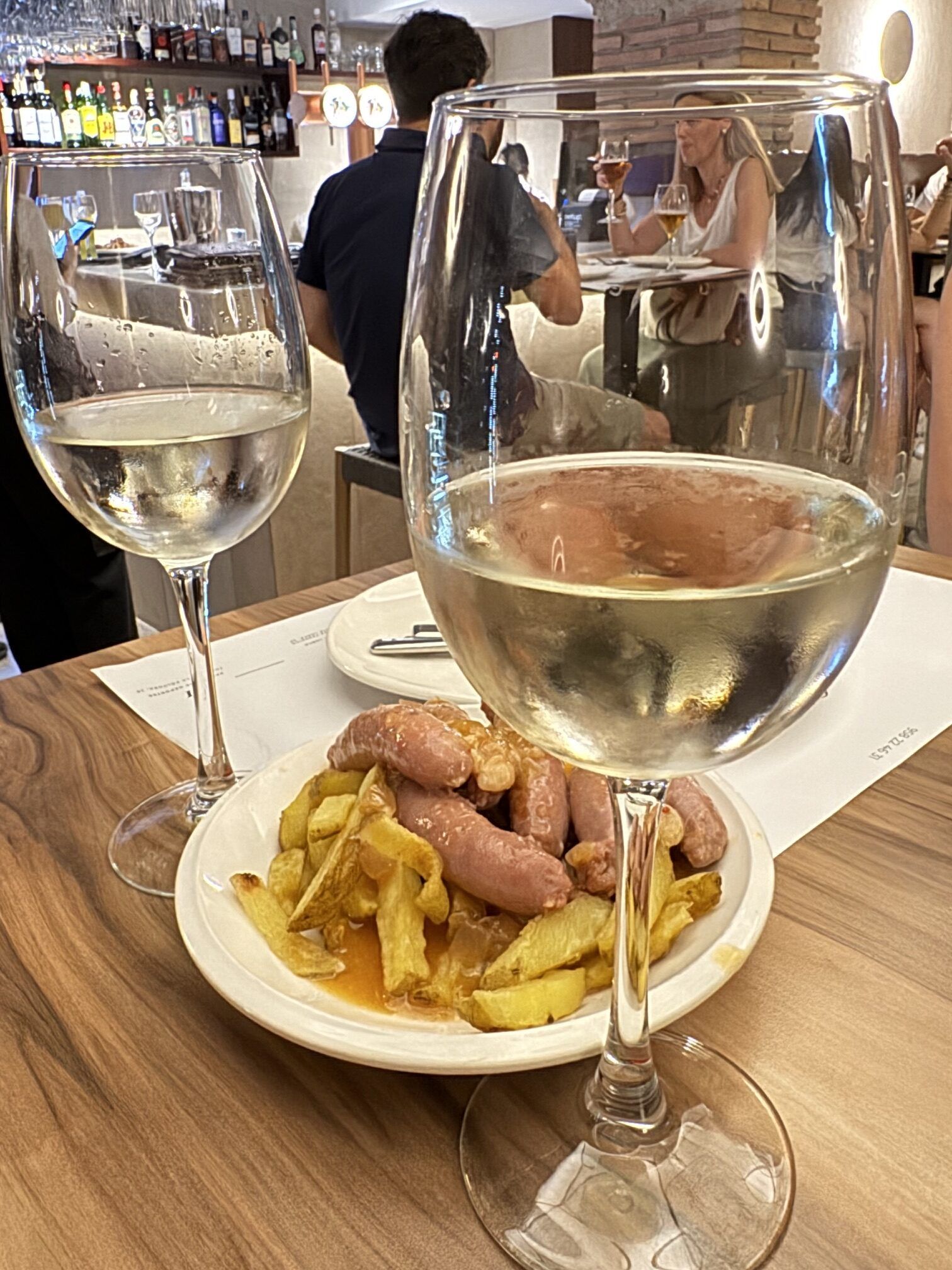 Los Manueles, una parada imprescindible para disfrutar de las tapas tradicionales de Granada - Gastronomía y Moda