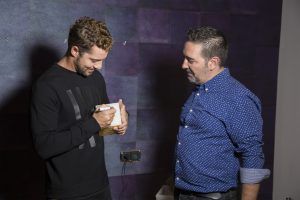 David Bisbal ya tiene su vela by Cerería Decor - Gastronomía y Moda
