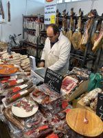 Nueva cita con la Feria de Muestras de Productos Típicos y Artesanales de la Sierra Morena sevillana en El Pedroso - Gastronomía y Moda