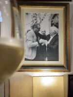 Este es el restaurante en Córdoba en el que puedes encontrar una foto ‘líder’ con Carlos Herrera - Gastronomía y Moda