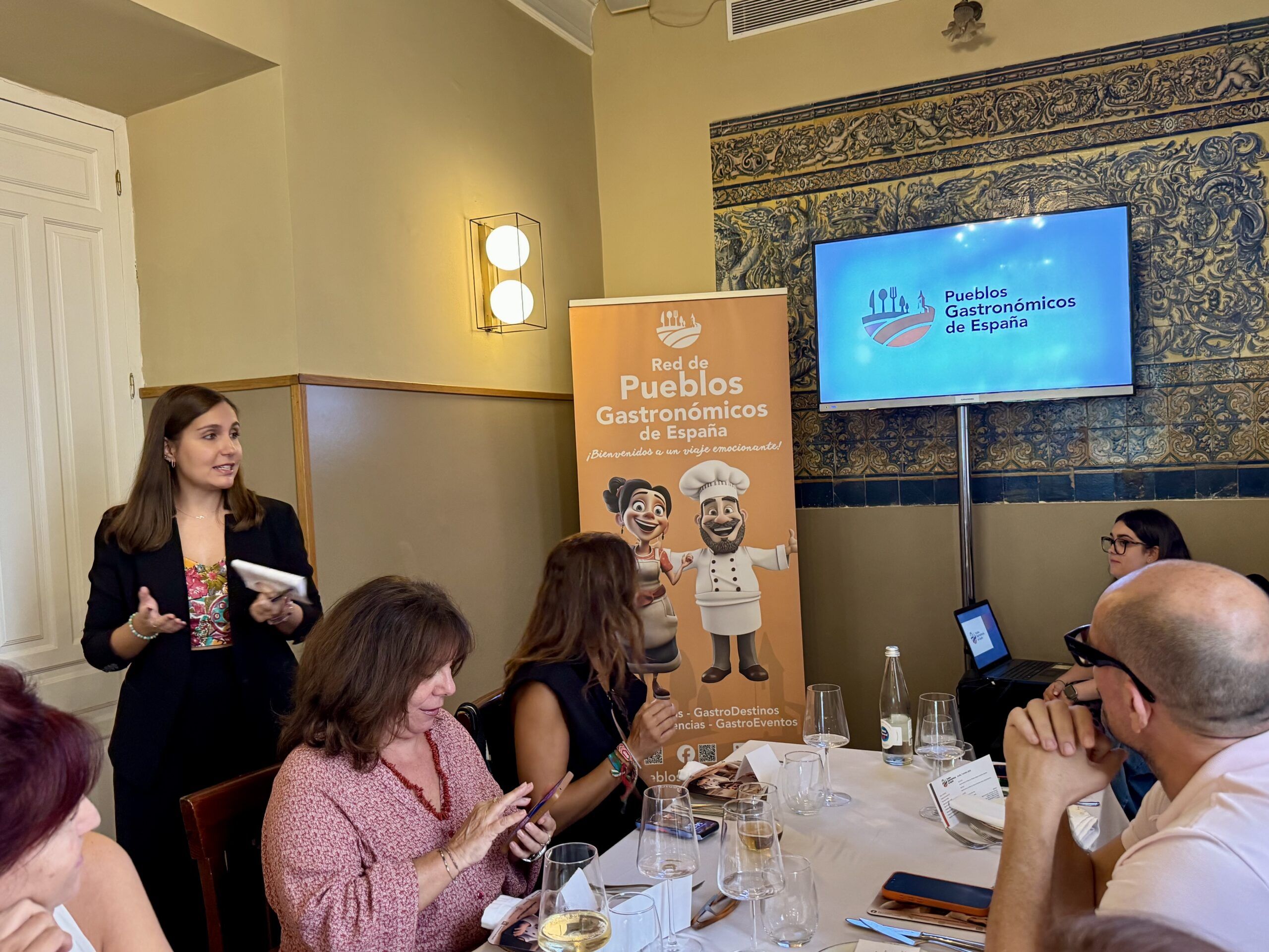 La Red de Pueblos Gastronómicos de España crece y reúne ya a 15 municipios y una comarca de nueve comunidades autónomas - Gastronomía y Moda