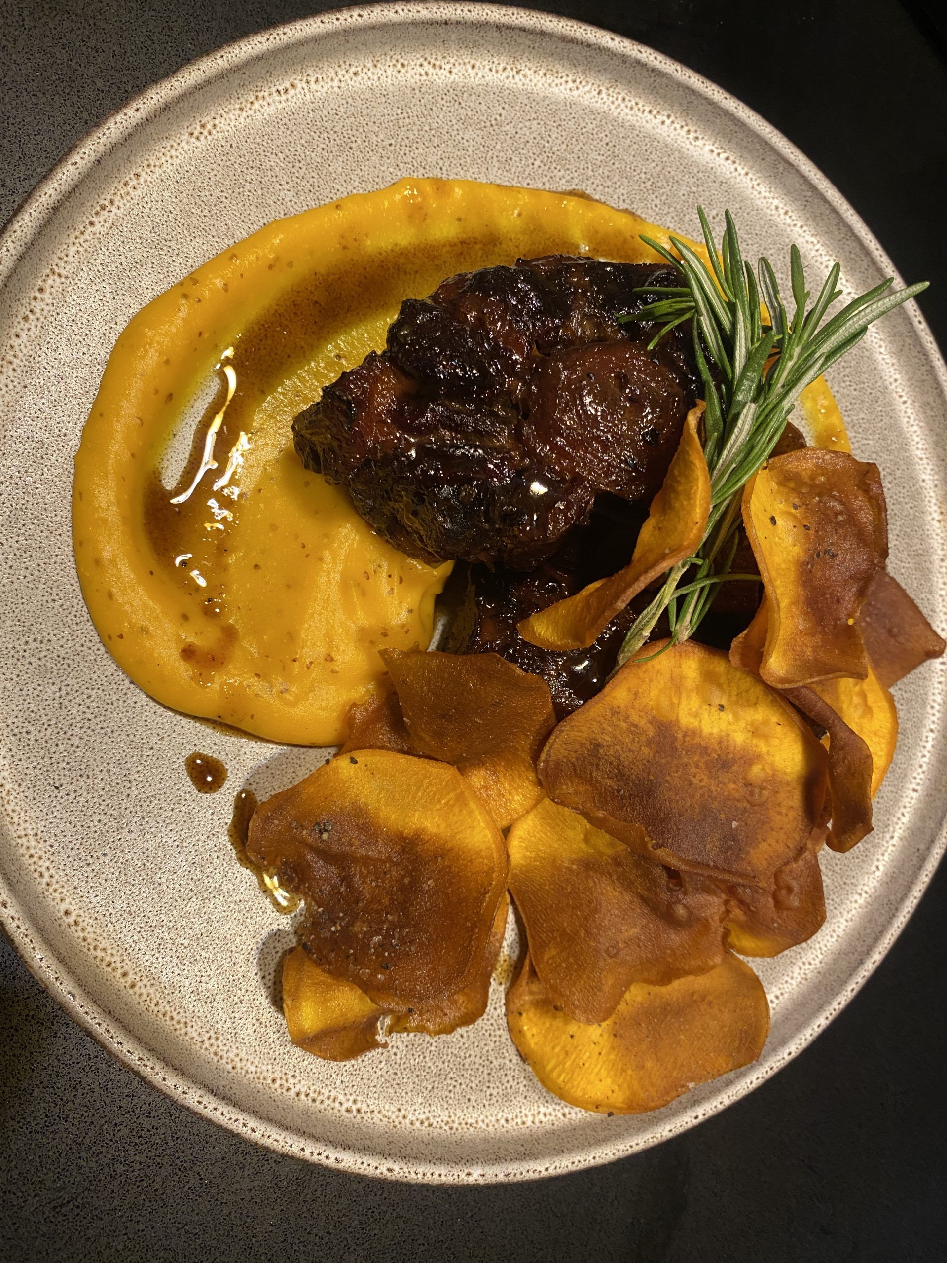 La armonía y el equilibro de Barra Baja se postulan como una de las propuestas gastronómicas más interesantes de Sevilla - Gastronomía y Moda