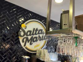 Decobar Salta María en Granada, donde la gastronomía, la moda y el arte se funden de manera espectacular - Gastronomía y Moda