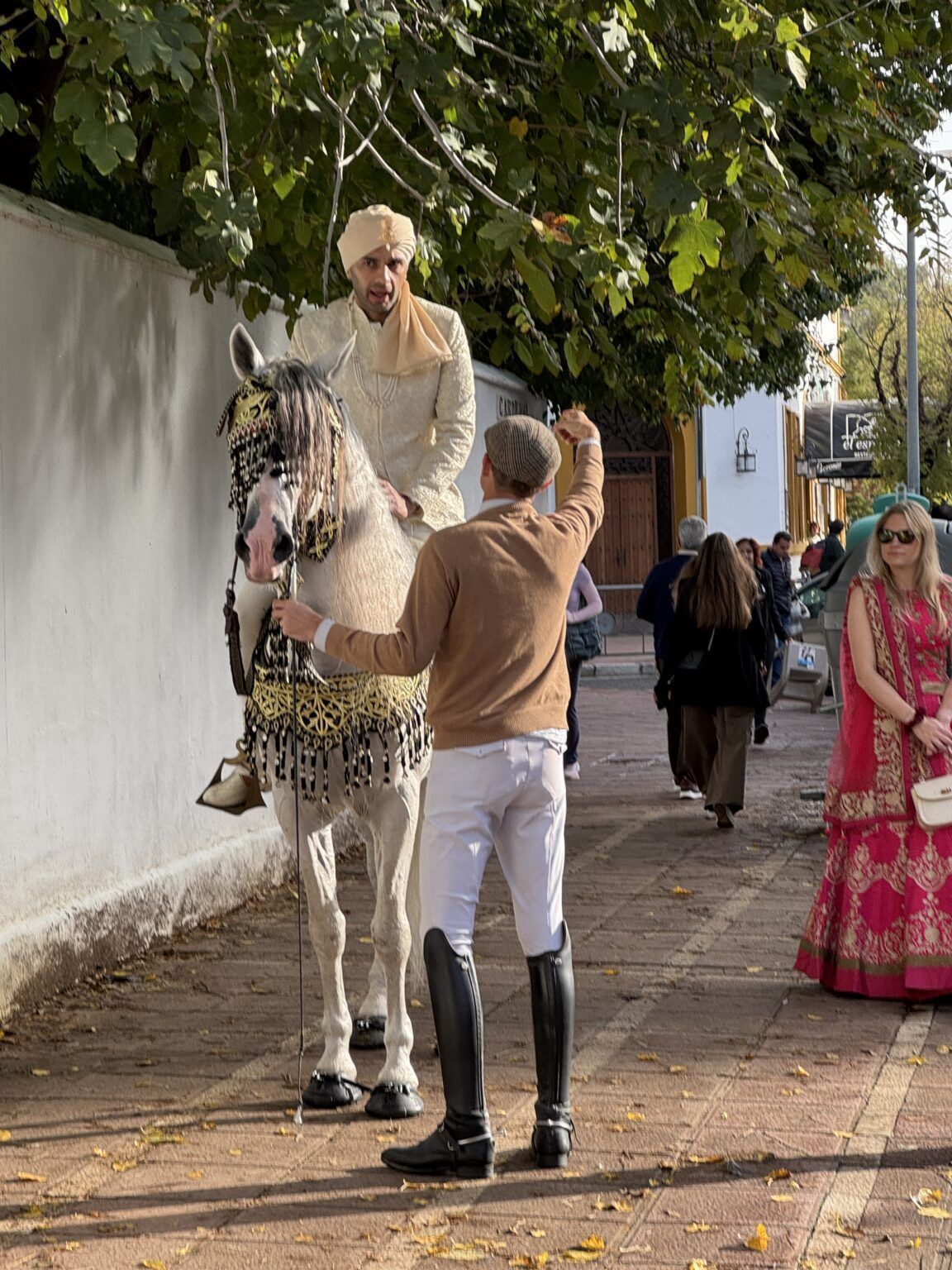 La boda India 'a caballo' en Sevilla - Gastronomía y Moda