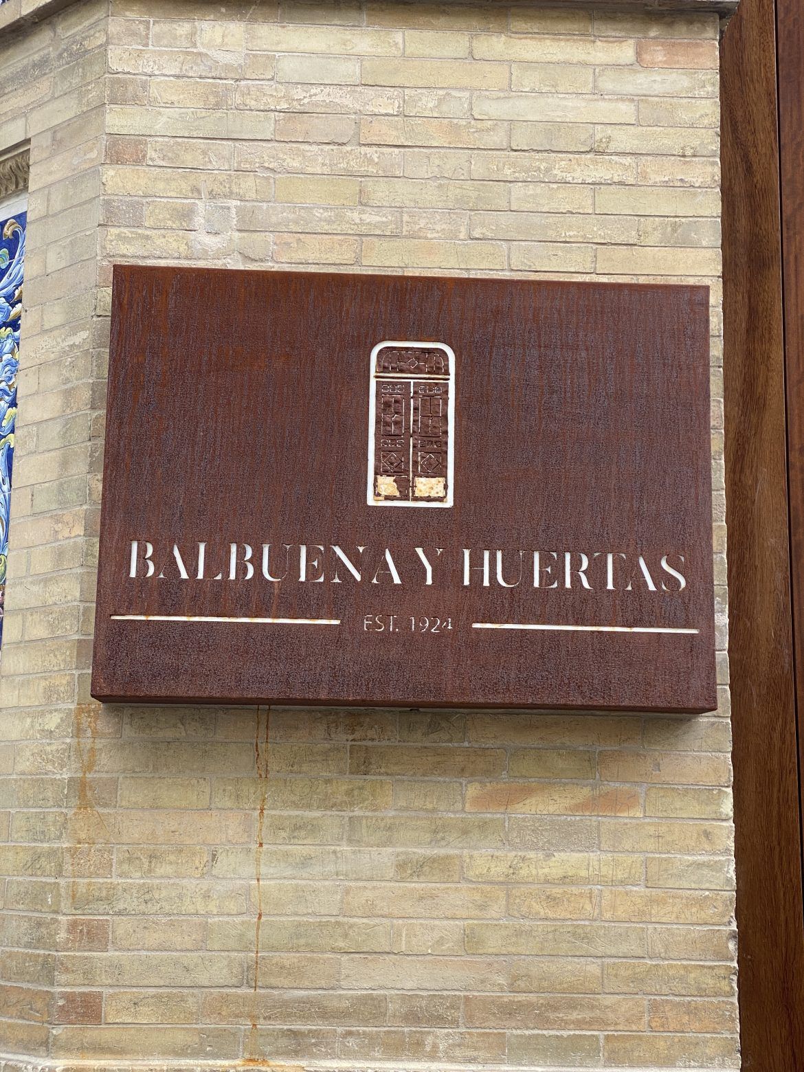 Balbuena y Huertas, un espacio único que conecta en Triana gastronomía, cultura e historia - Gastronomía y Moda