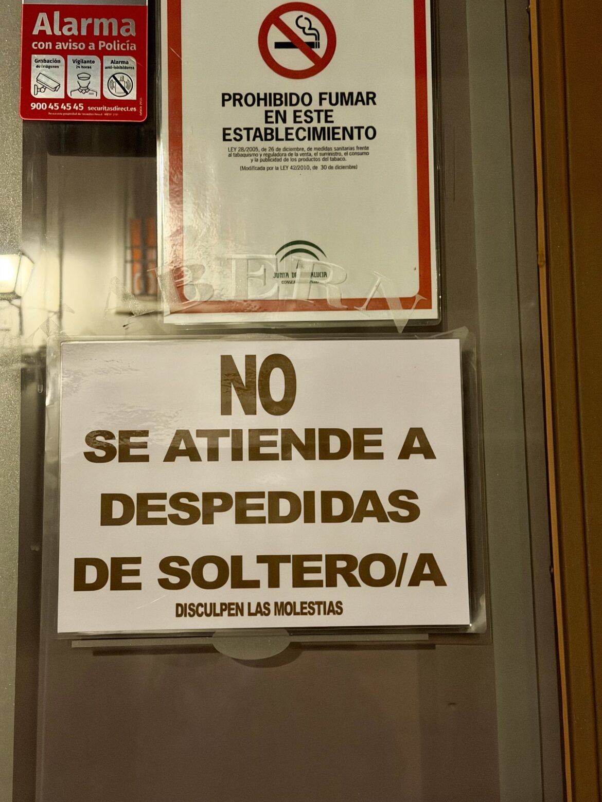 Un bar de Córdoba prohíbe las despedidas de soltero: las restricciones que ya aplican otras ciudades de España . Gastronomía y Moda