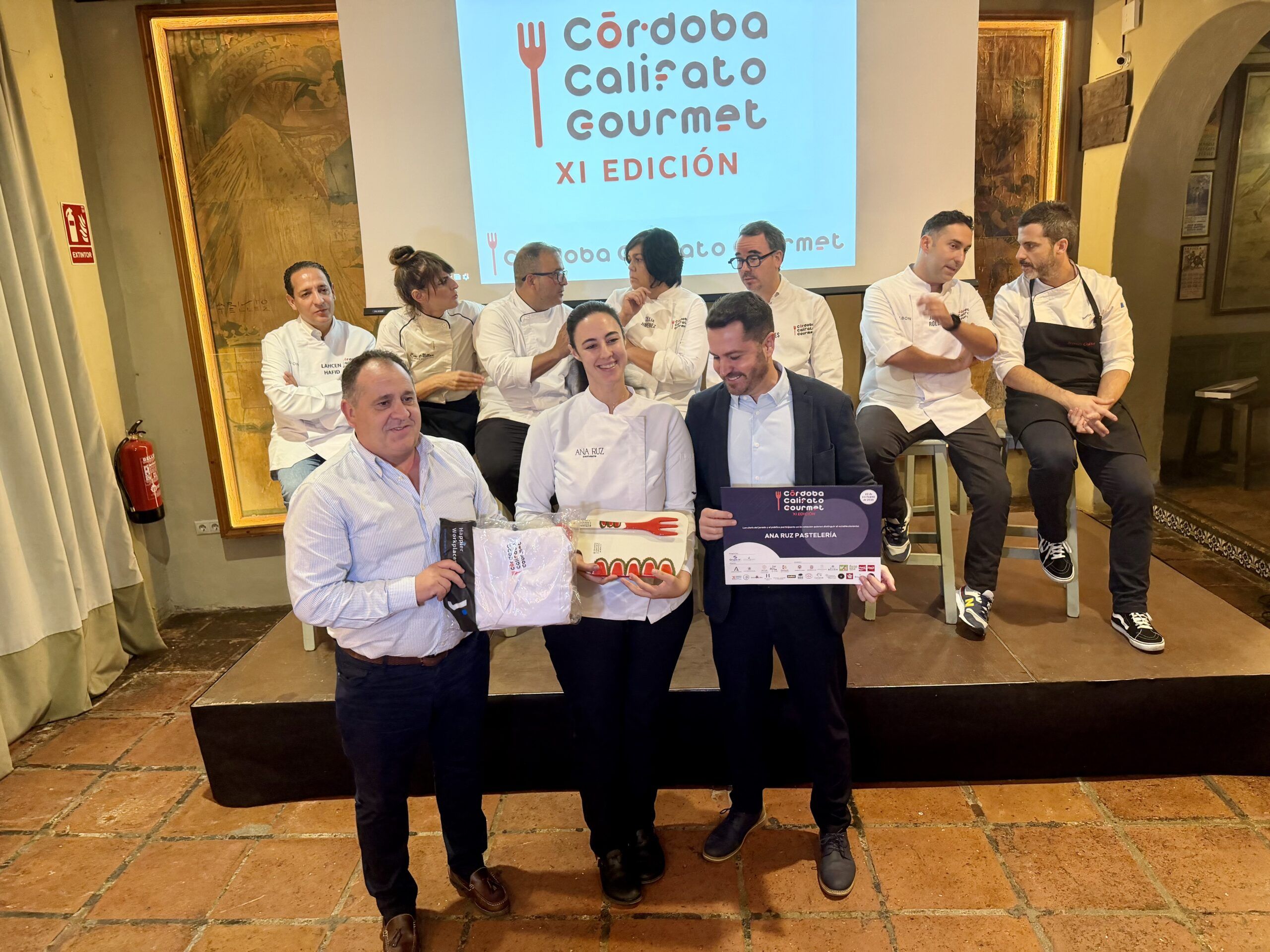 Ana Ruz Pastelería conquista Córdoba Califato Gourmet 2026 con su creación «Alegrías» y recibe un reconocimiento - Gastronomía y Moda
