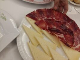 Casa Pedro, parada culinaria obligatoria en Puente Genil - Gastronomía y Moda