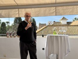 Carmen Viejo 58, la manzanilla heredada, única e imprescindible de Delgado Zuleta - Gastronomía y Moda