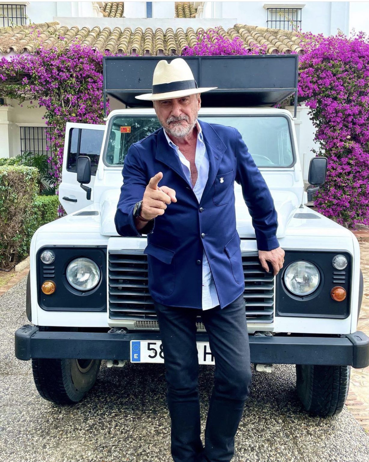 Carlos Herrera comienza el camino del Rocío 2023 con una teba de El Capote - Gastronomía y Moda