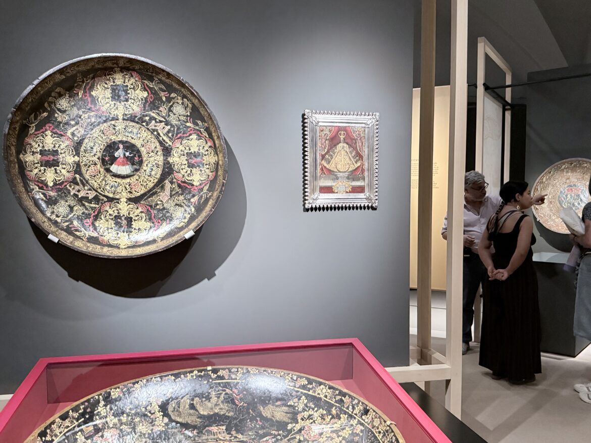 Las bateas novohispanas en el Museo de América: el arte que unió tres continentes