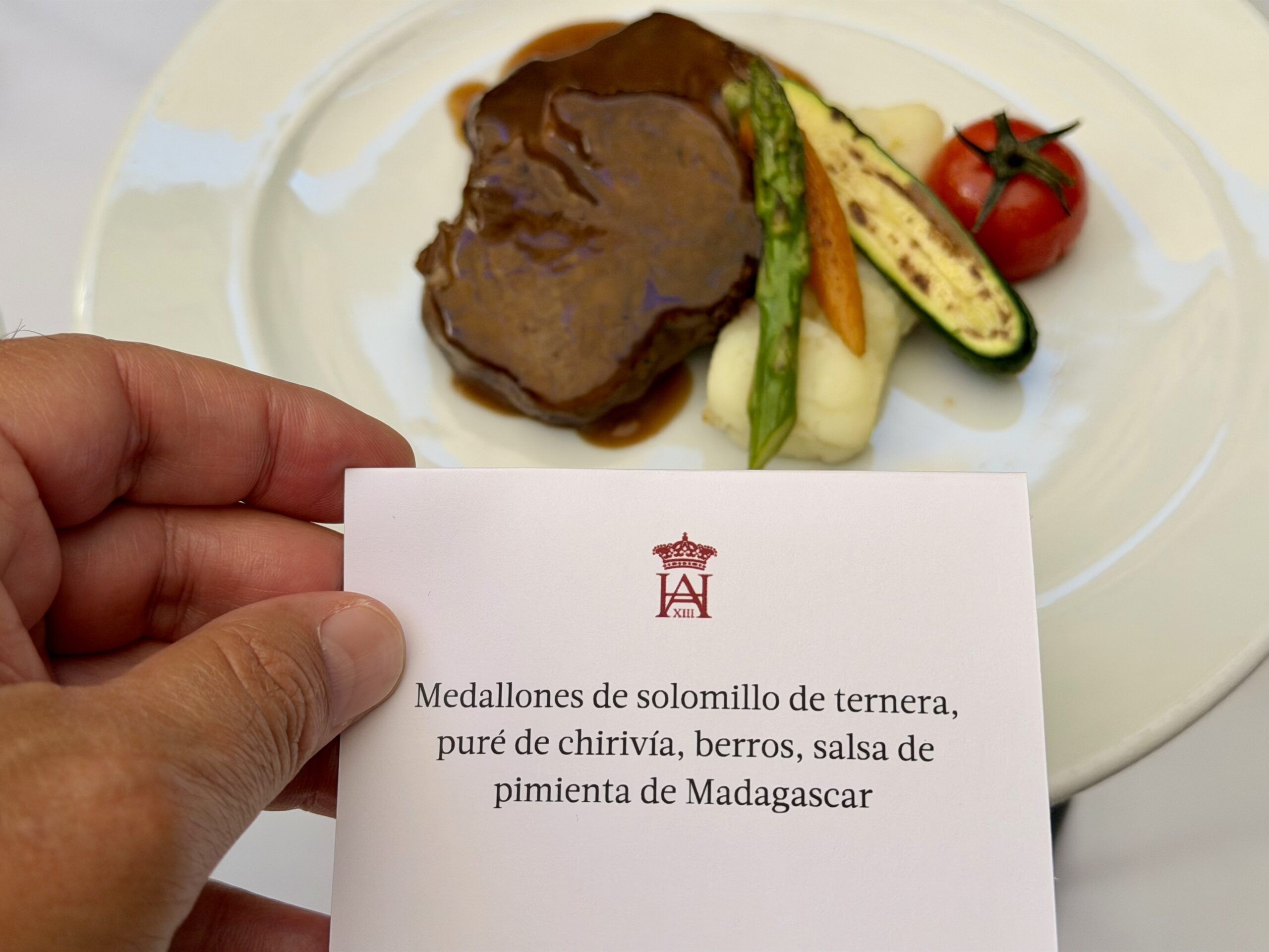 El Hotel Alfonso XIII de Sevilla presenta su propuesta gastronómica para la Navidad 2026-2027 - Gastronomía y Moda