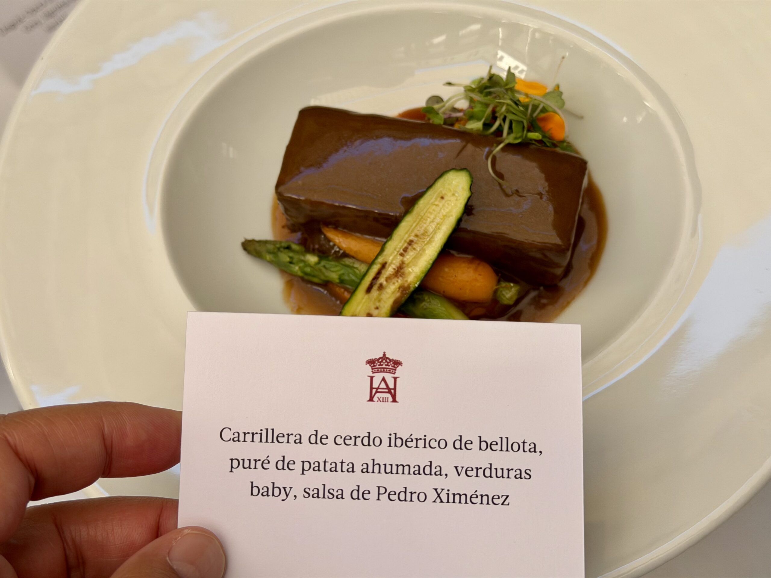El Hotel Alfonso XIII de Sevilla presenta su propuesta gastronómica para la Navidad 2026-2027 - Gastronomía y Moda