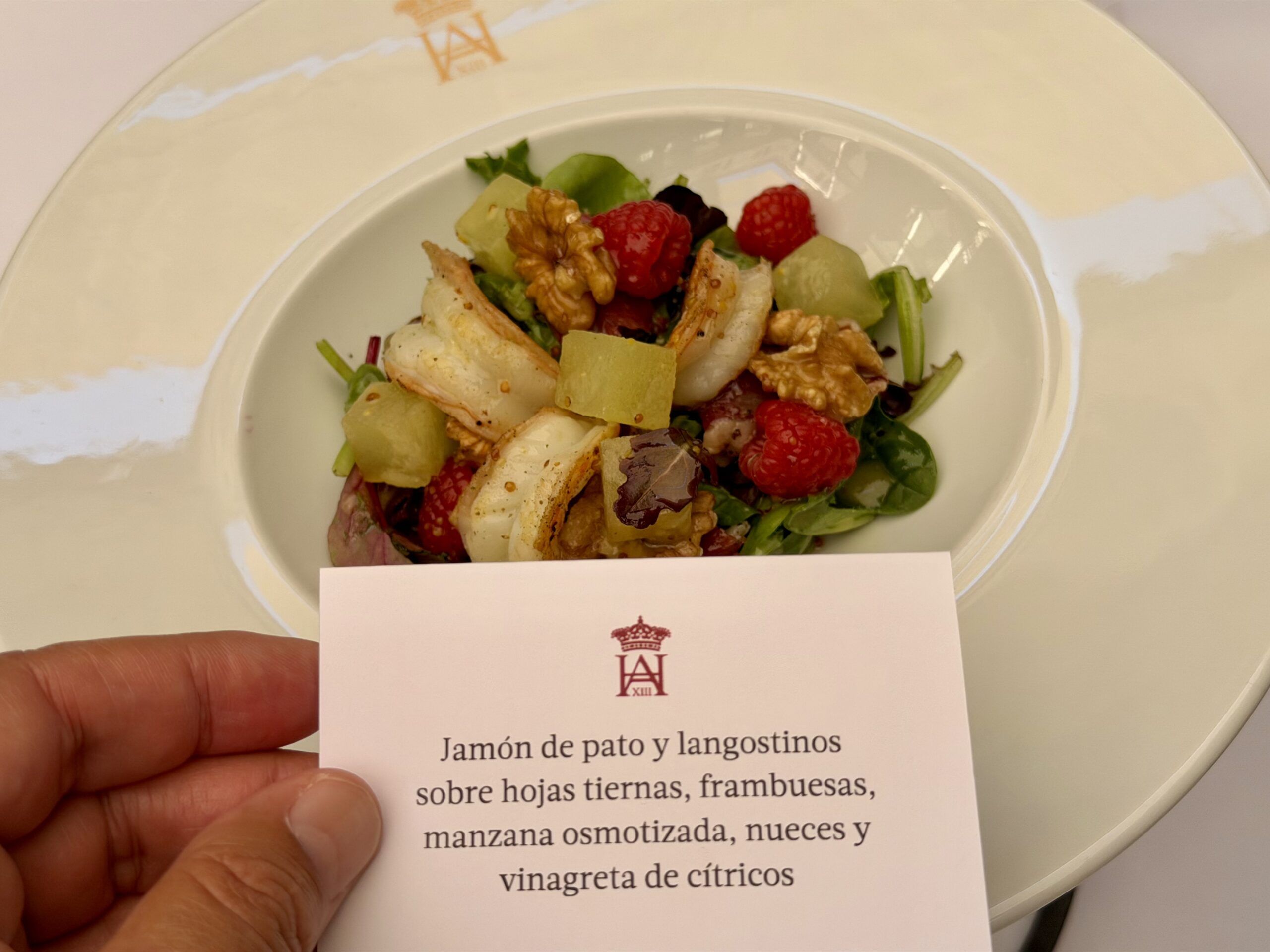 El Hotel Alfonso XIII de Sevilla presenta su propuesta gastronómica para la Navidad 2026-2027 - Gastronomía y Moda