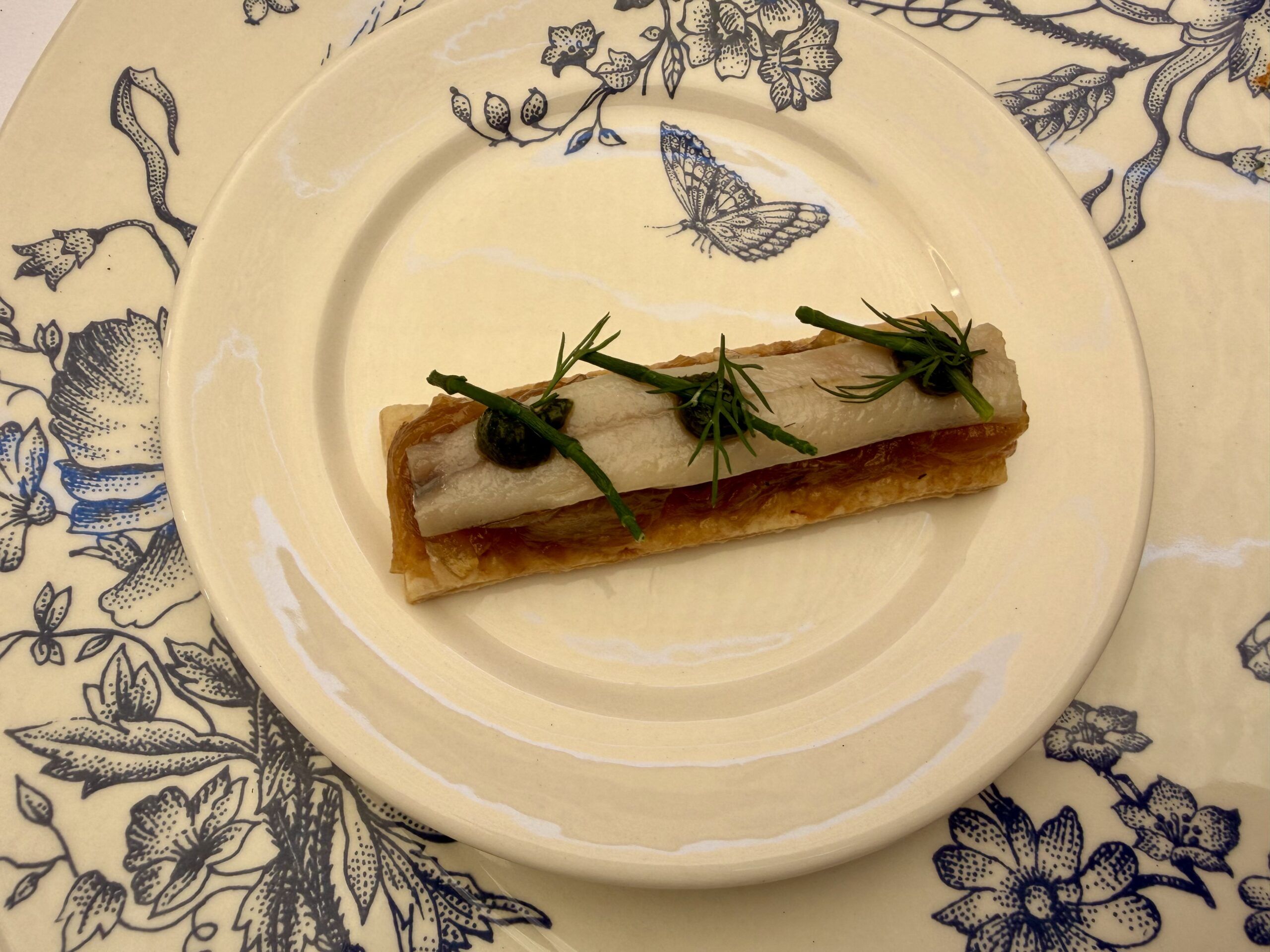 El Hotel Alfonso XIII de Sevilla presenta su propuesta gastronómica para la Navidad 2026-2027 - Gastronomía y Moda