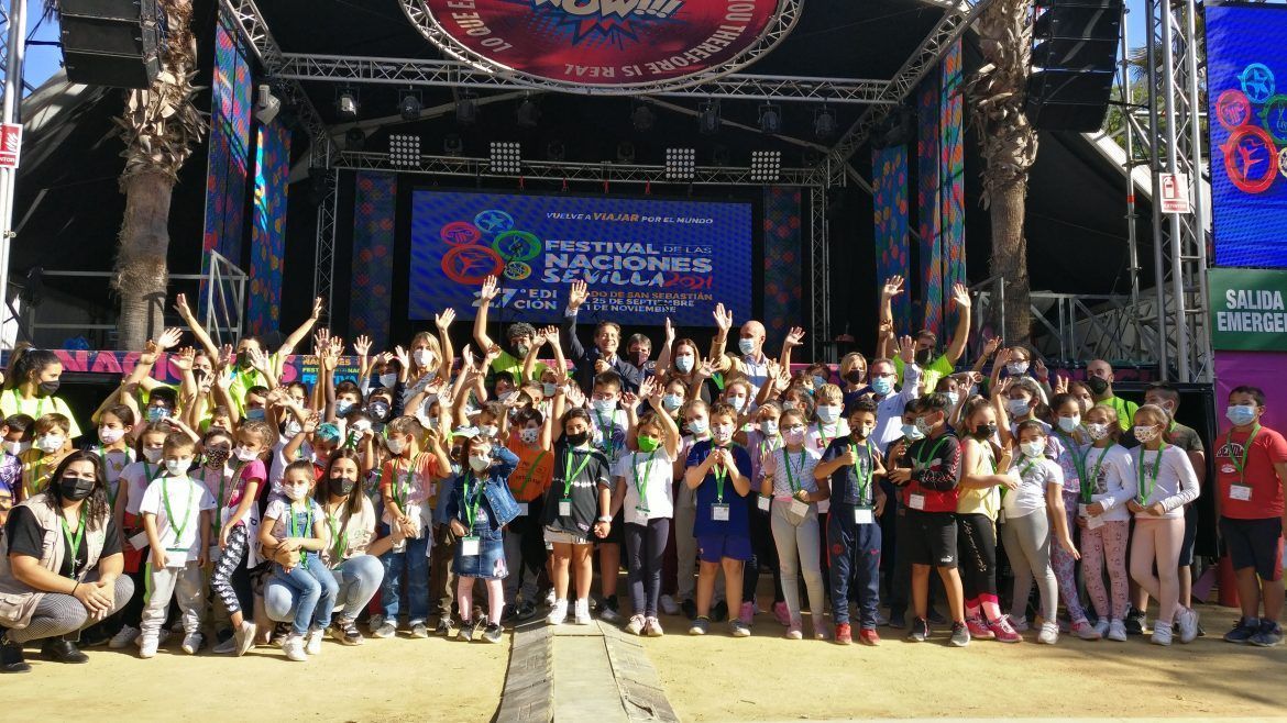 El Ayuntamiento de Sevilla impulsa la participación de cerca de un centenar de escolares de Primaria del Polígono Sur en el programa de educación y sostenibilidad del Festival de las Naciones - Gastronomía y Moda
