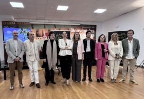 El Maestranza adelanta el latido de la Bienal: estrenos, memoria y riesgo en su gran escenario - Gastronomía y Moda