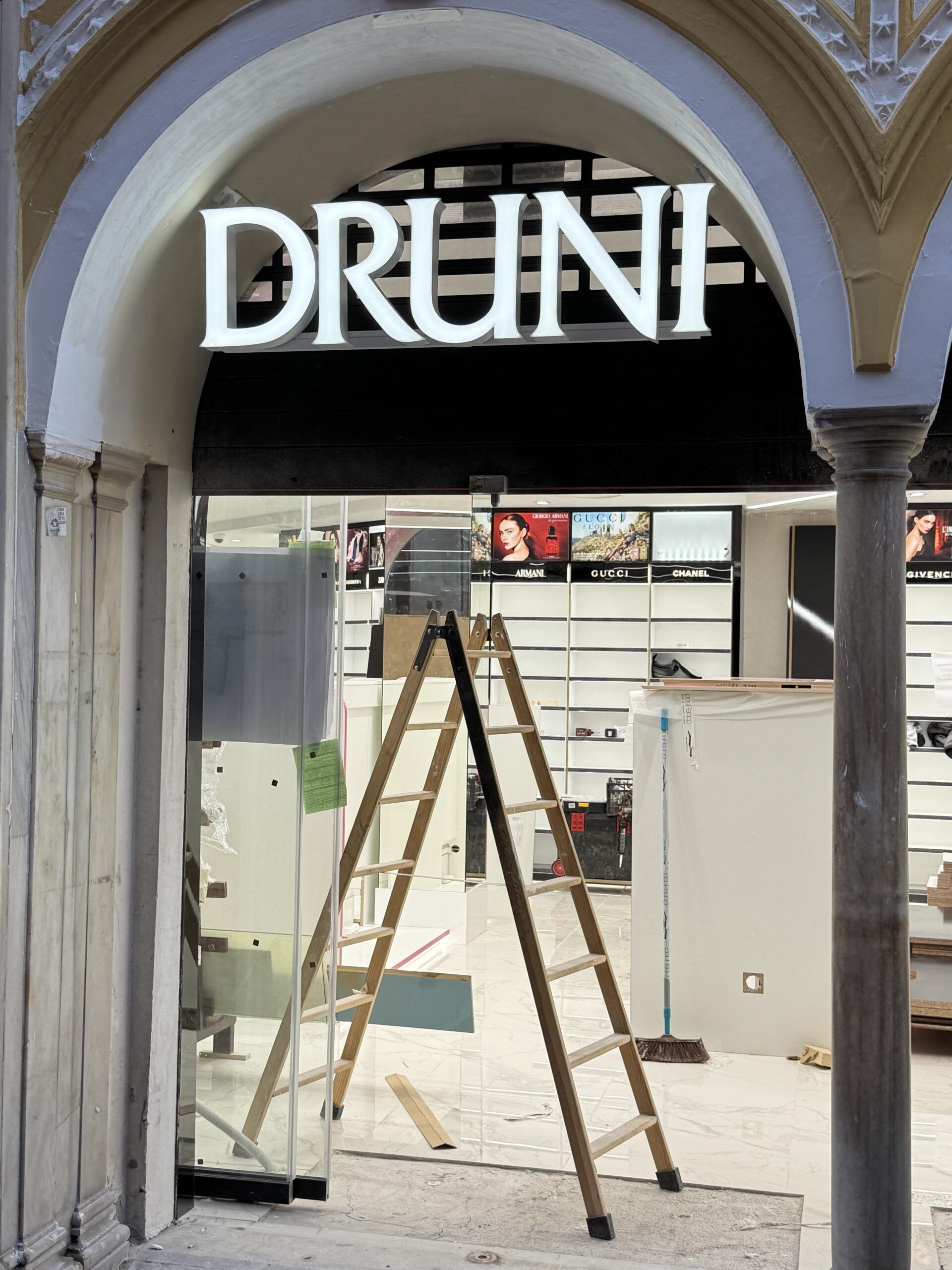 Perfumerías Druni inaugurará una amplia tienda en el centro de Sevilla - Gastronomía y Moda