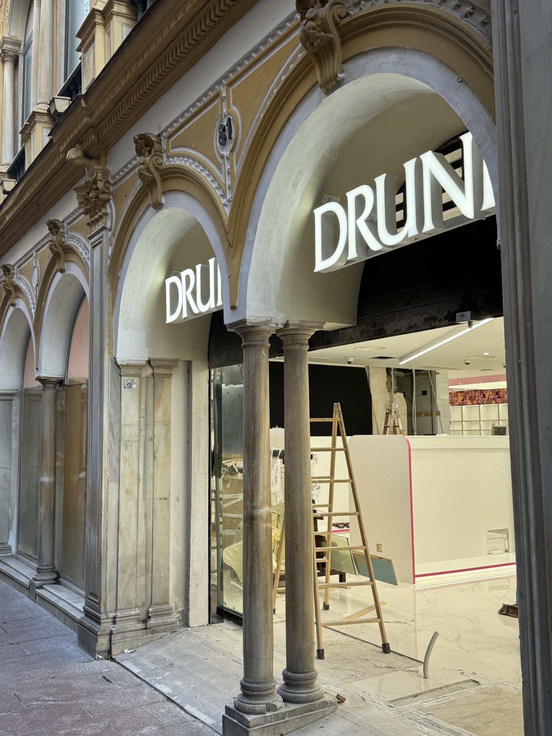 Perfumerías Druni inaugurará una amplia tienda en el centro de Sevilla - Gastronomía y Moda