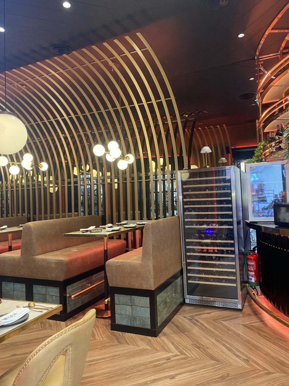 Aipora Gastrofusión, el restaurante que crece con influencias de diferentes países sin olvidar los productos más emblemáticos de Sanlúcar de Barrameda - Gastronomía y Moda