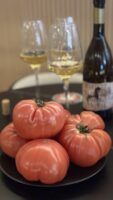 "Es por tu bien", un nuevo place to be de los actores Luis Mottola y Arantxa de Miguens, en pleno corazón de Madrid - Gastronomía y Moda