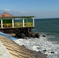 Chiringuito "El Andalú", la revolución del verano 2025 en la Costa de la Luz - Gastronopmía y Moda