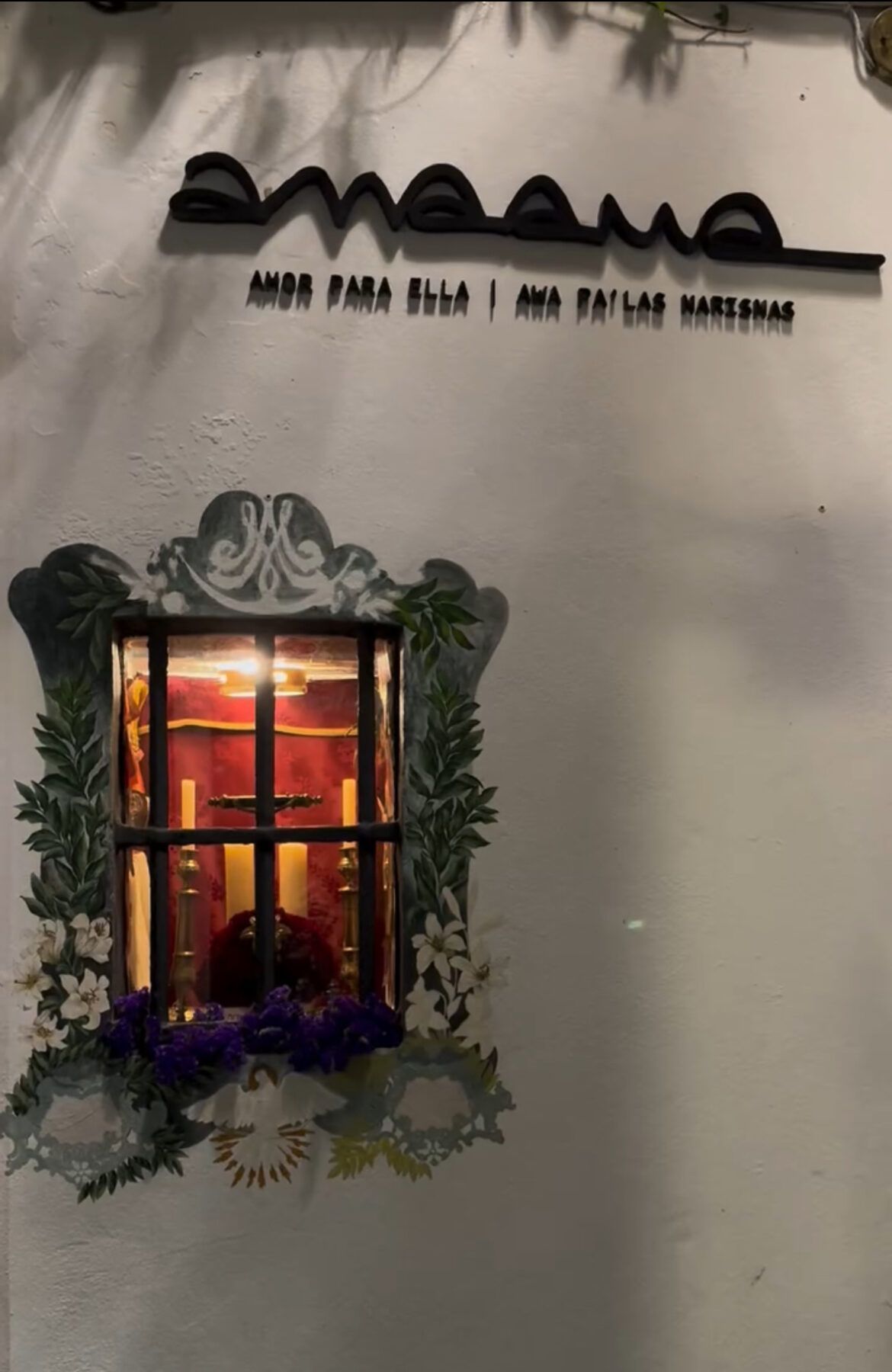 Esta es la «capillita» de moda en pleno centro de Sevilla La "capillita" de moda en la calle San Eloy - Gastronomía y Moda