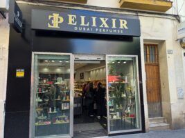 La fiebre por los perfumes árabes llega al centro de Sevilla - Gastronomía y Moda