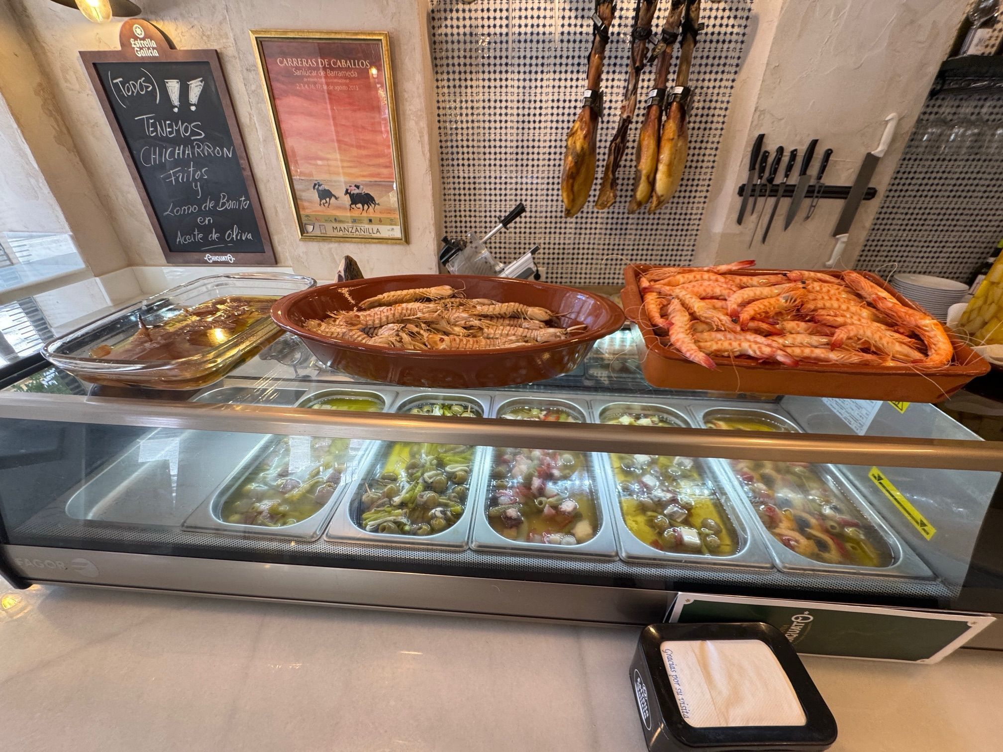 Taberna Chiguato, la embajada gastronómica de Sanlúcar de Barrameda en Triana - Gastronomía y Moda
