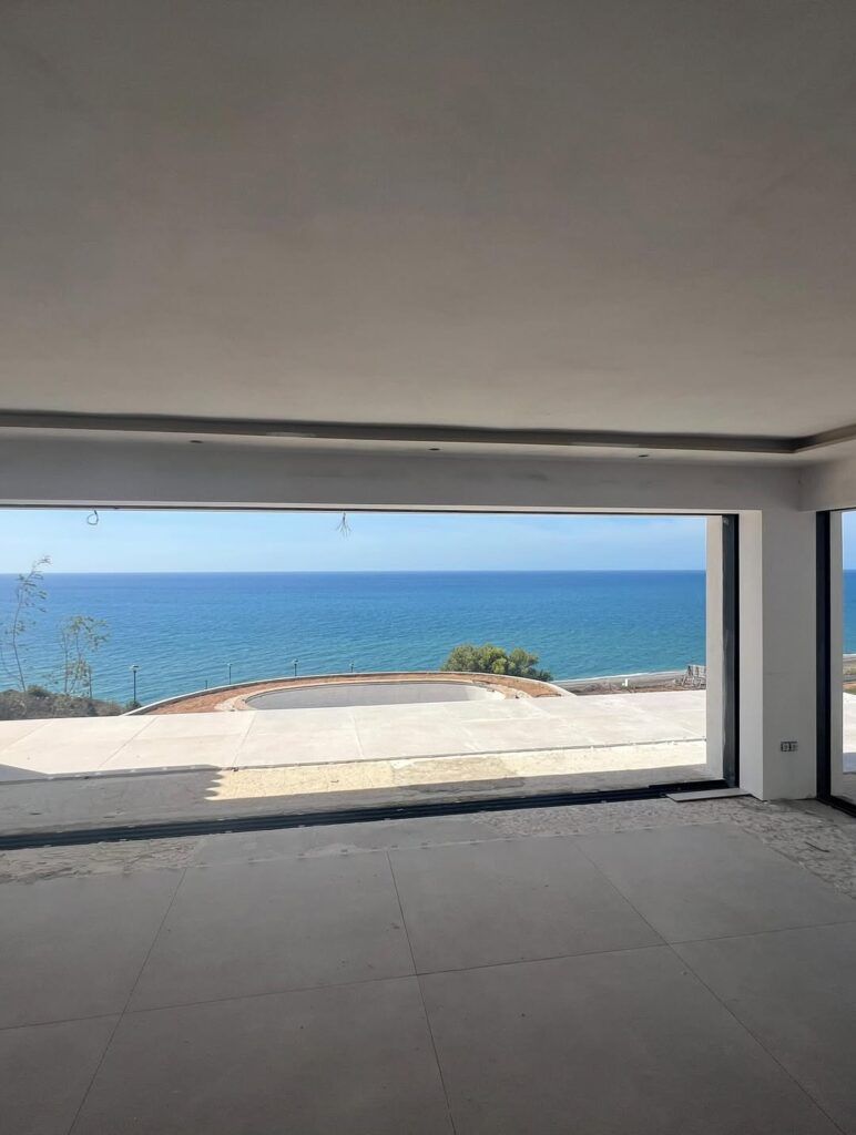 Ventanas, puertas y confort con Venpro - Gastronomía y Moda