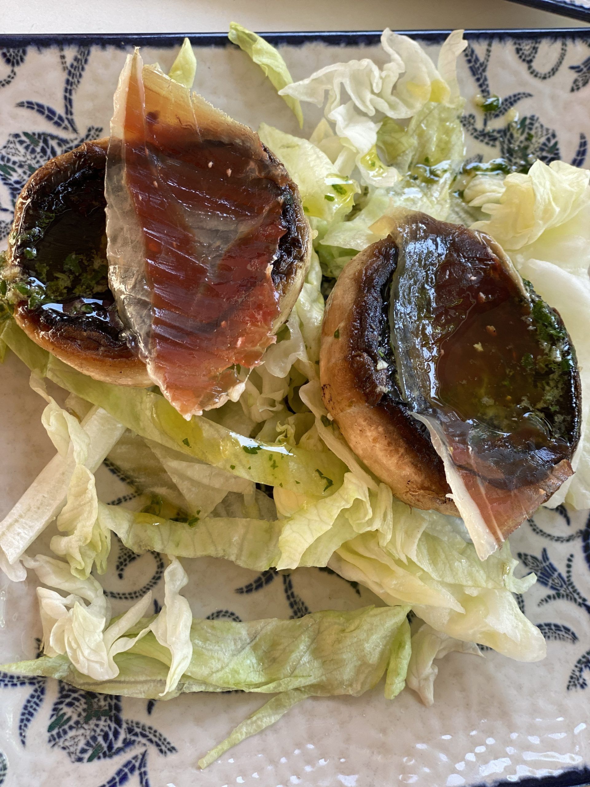 El Chicharrón, la taberna con platos de toda la vida que triunfa en Montequinto - Gastronomía y Moda