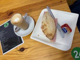 El desayuno del día en Sevilla: Nico´s Bar - Gastronomía y Moda