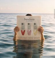 Bluelow reinterpreta uno de los estampados más icónicos de la historia con su colección de verano Bandana by Bluelow - Gastronomía y Moda