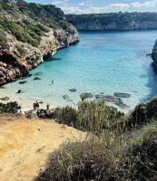 Caló des Moro, la 'piscina natural' favorita de Mery Navarro en Mallorca - Gastronomía y Moda