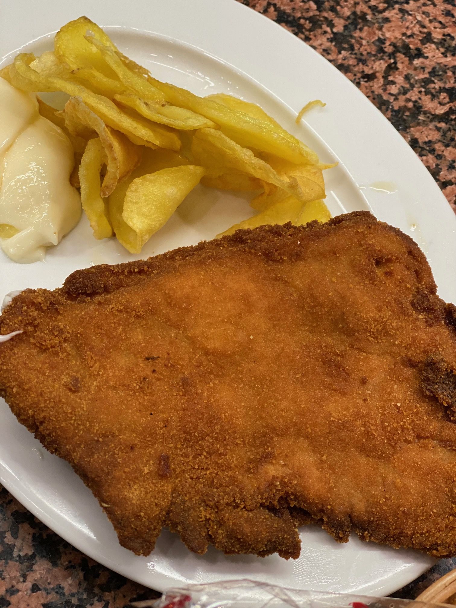 Santa Marta, el bar en Sevilla que tiene que estar presente en tu agenda gastronómica - Gastronomía y Moda