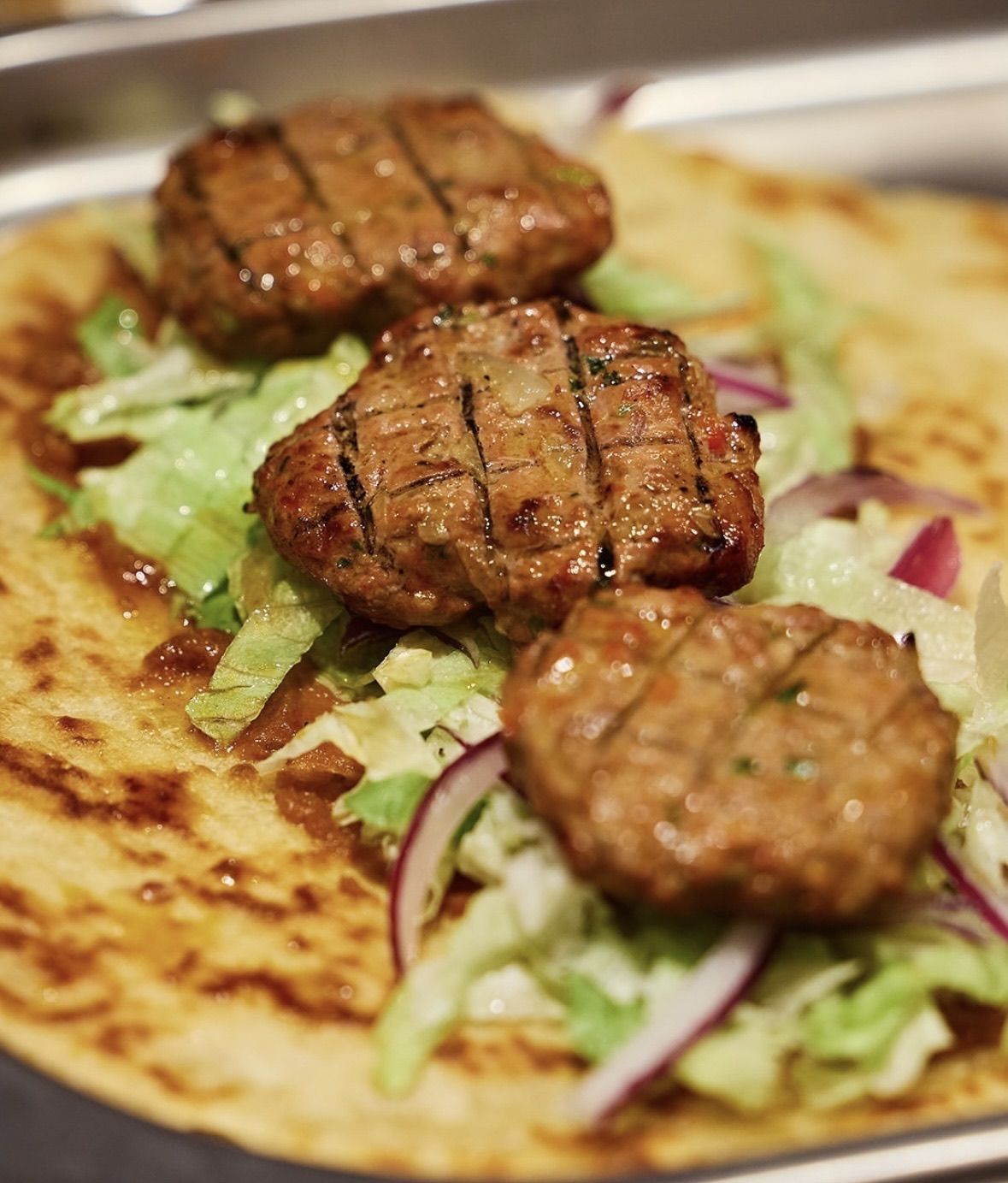 Mómö, un nuevo templo del kebab en el corazón de Madrid - Gastronomía y Moda