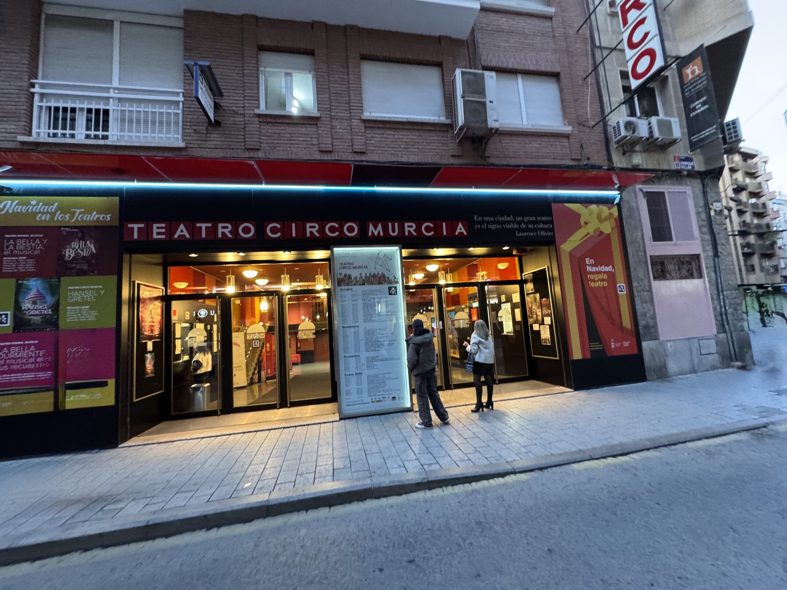 Los teatros y auditorios de Murcia vibran con la recta final de la Cumbre Flamenca y una intensa programación cultural - Gastronomía y Moda
