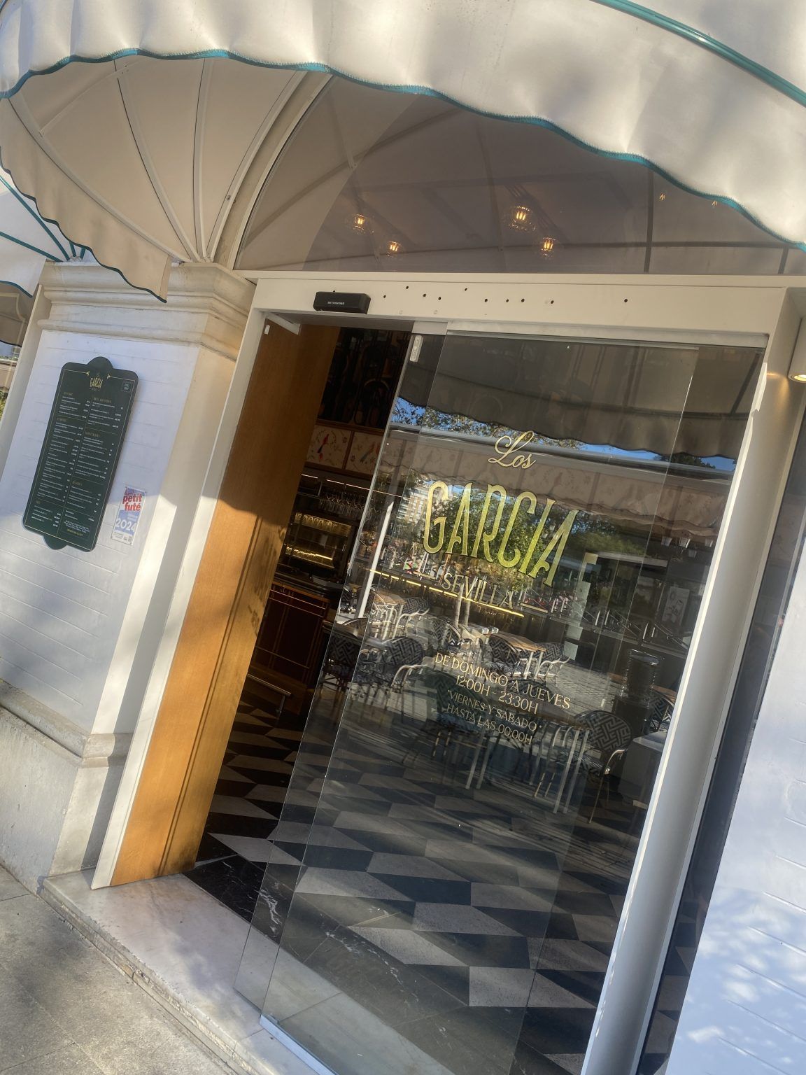 Ovejas Negras Company aterriza en Puerta Jerez con el restaurante Los García - Gastronomía y Moda