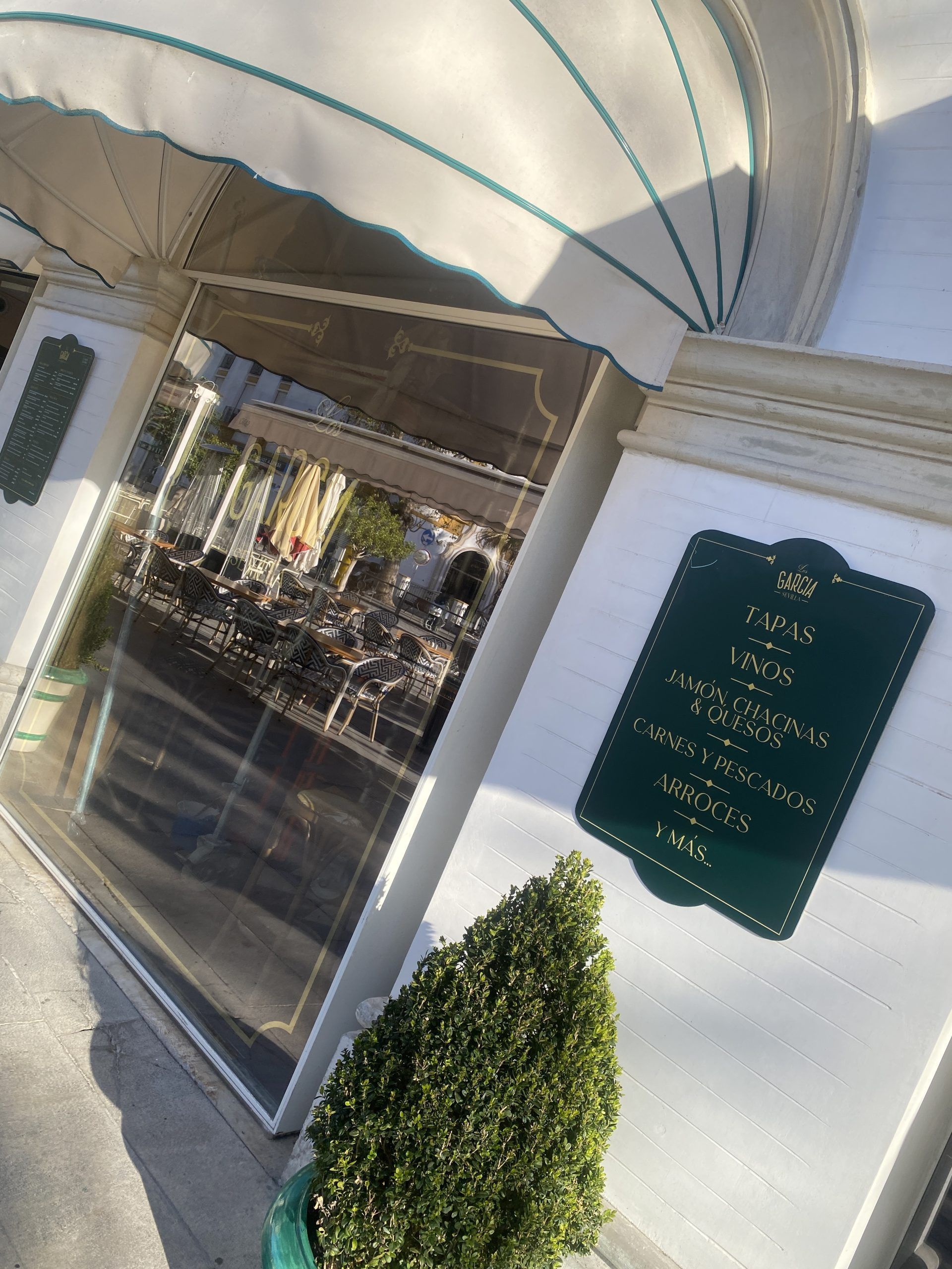 Ovejas Negras Company aterriza en Puerta Jerez con el restaurante Los García - Gastronomía y Moda