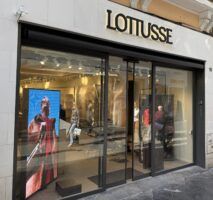 La firma de calzado Lottusse llega al centro de Sevilla con su primera tienda - Gastronomía y Moda